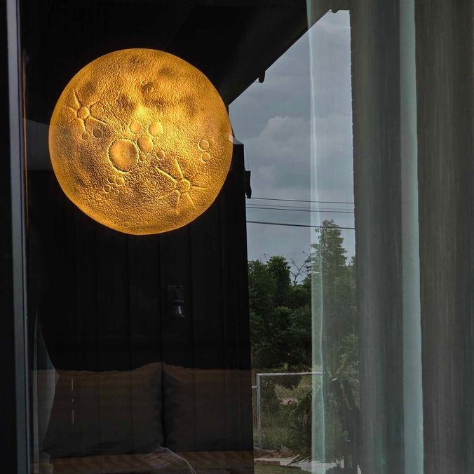 โคมไฟพระจันทร์ ติดผนัง 80 CM นูนต่ำ